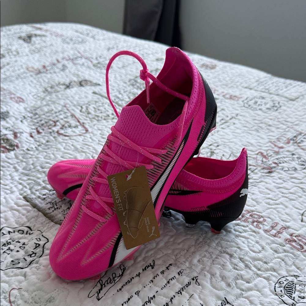 Puma Women’s Ultra Ultimate FG/AG Cleats Bright Pink and Black